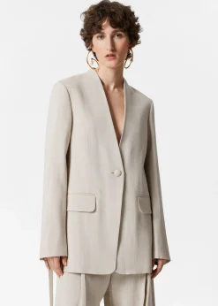 Kragenloser Blazer