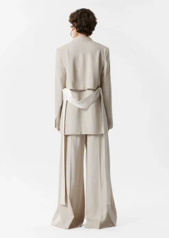 Kragenloser Blazer
