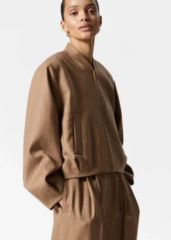 Kurze Wolljacke
