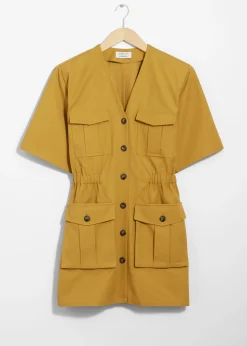 Kurzärmliges Utility-Minikleid