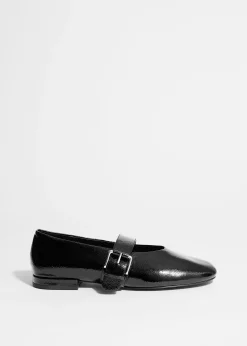 Leder-Ballerinas mit Schnalle