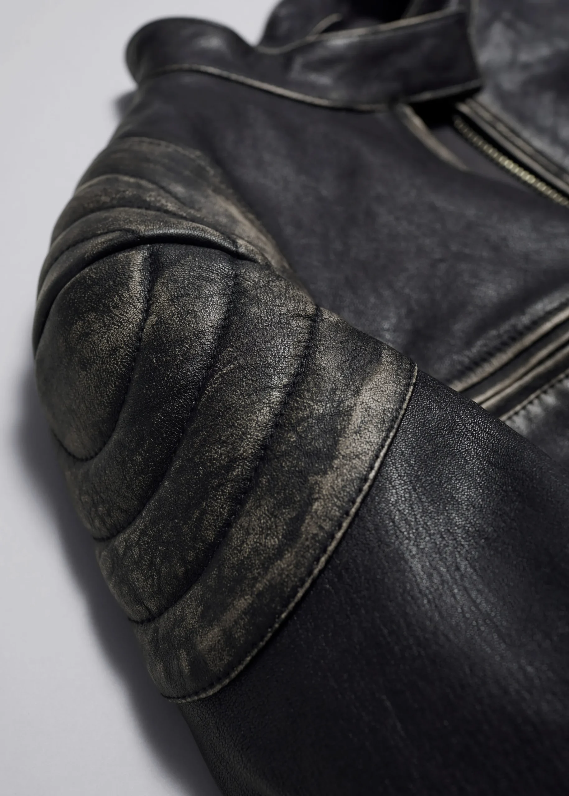 Lederjacke mit Steppnähten