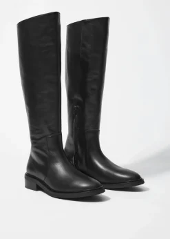 Lederstiefel im Reiterstil