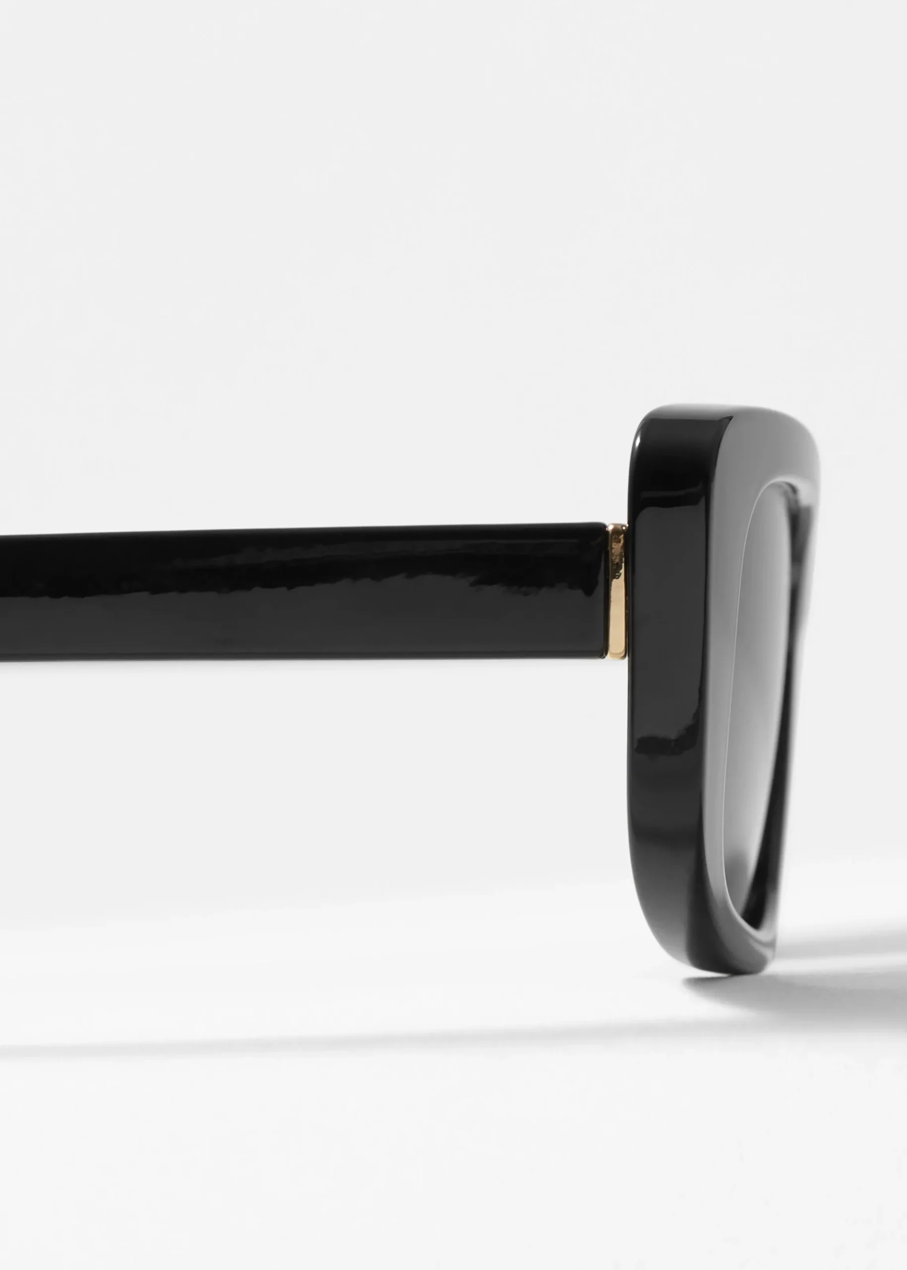 Längliche Cat-Eye-Sonnenbrille
