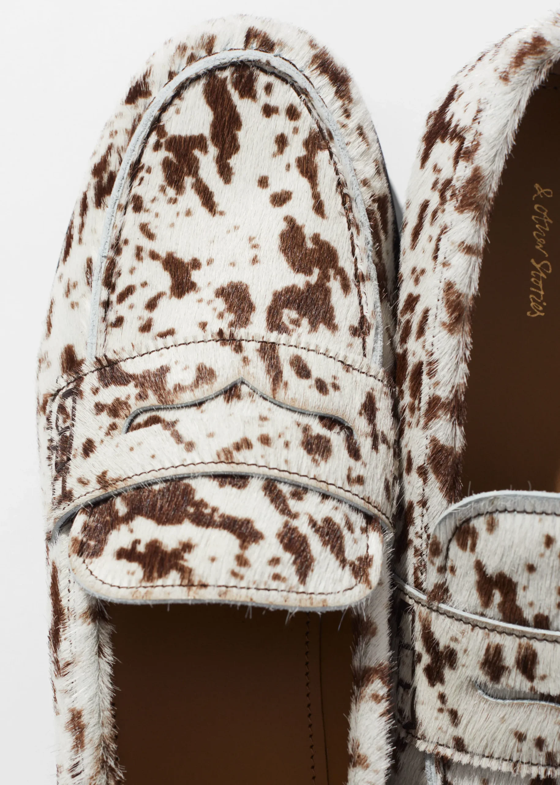 Loafer mit Kuh-Print