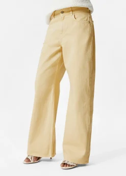 Locker geschnittene Jeans mit weitem Bein