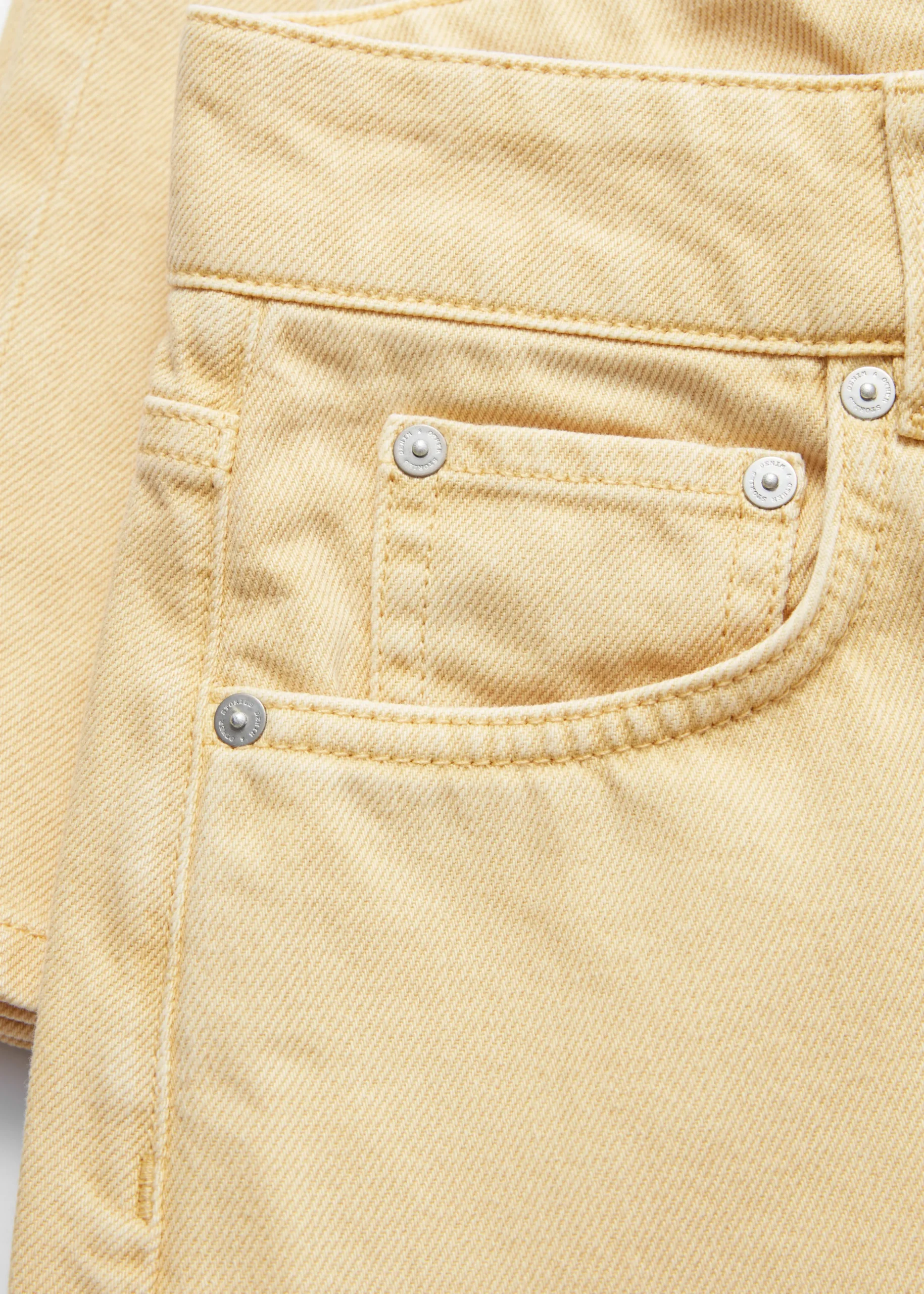 Locker geschnittene Jeans mit weitem Bein