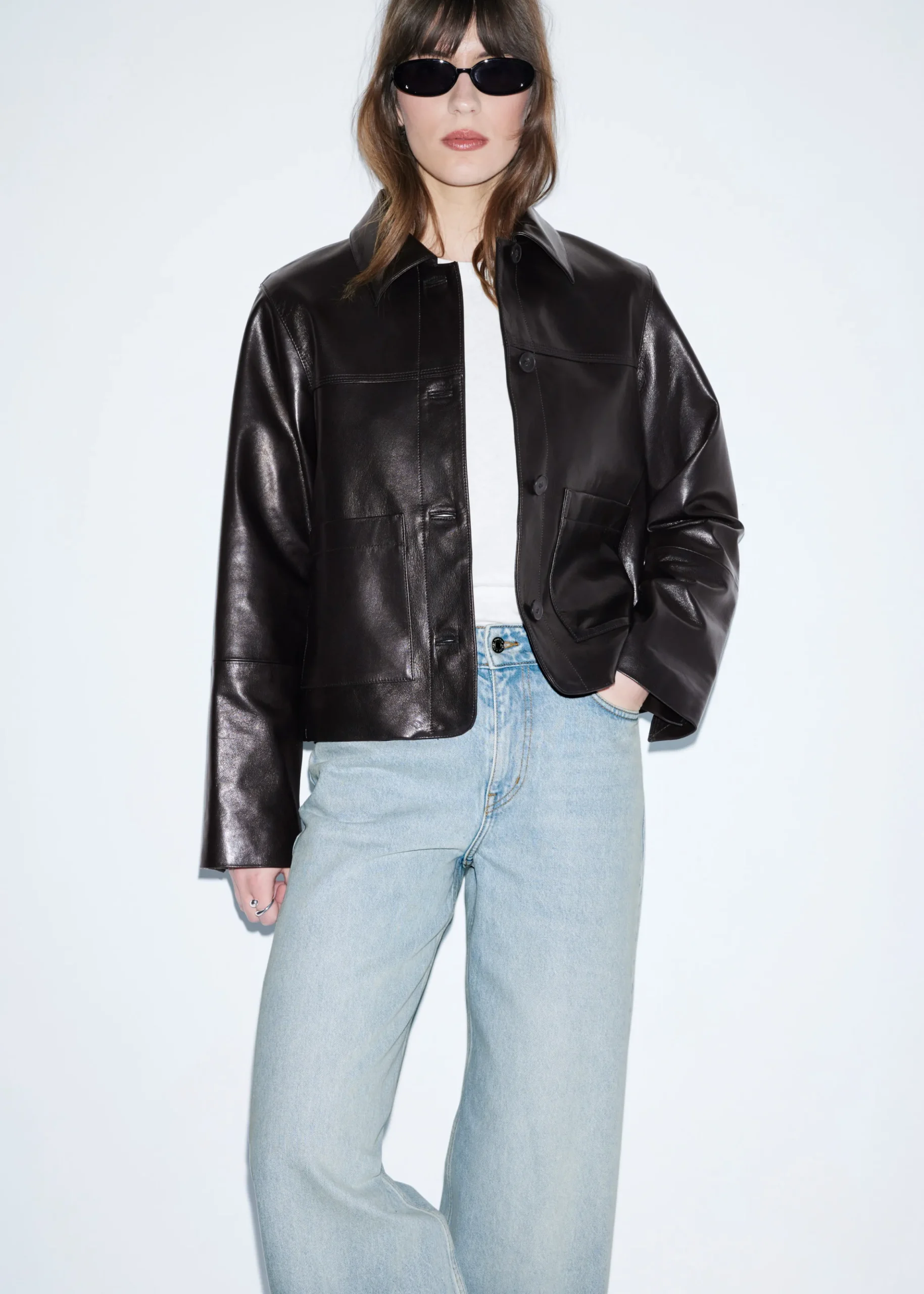 Locker geschnittene Jeans mit weitem Bein