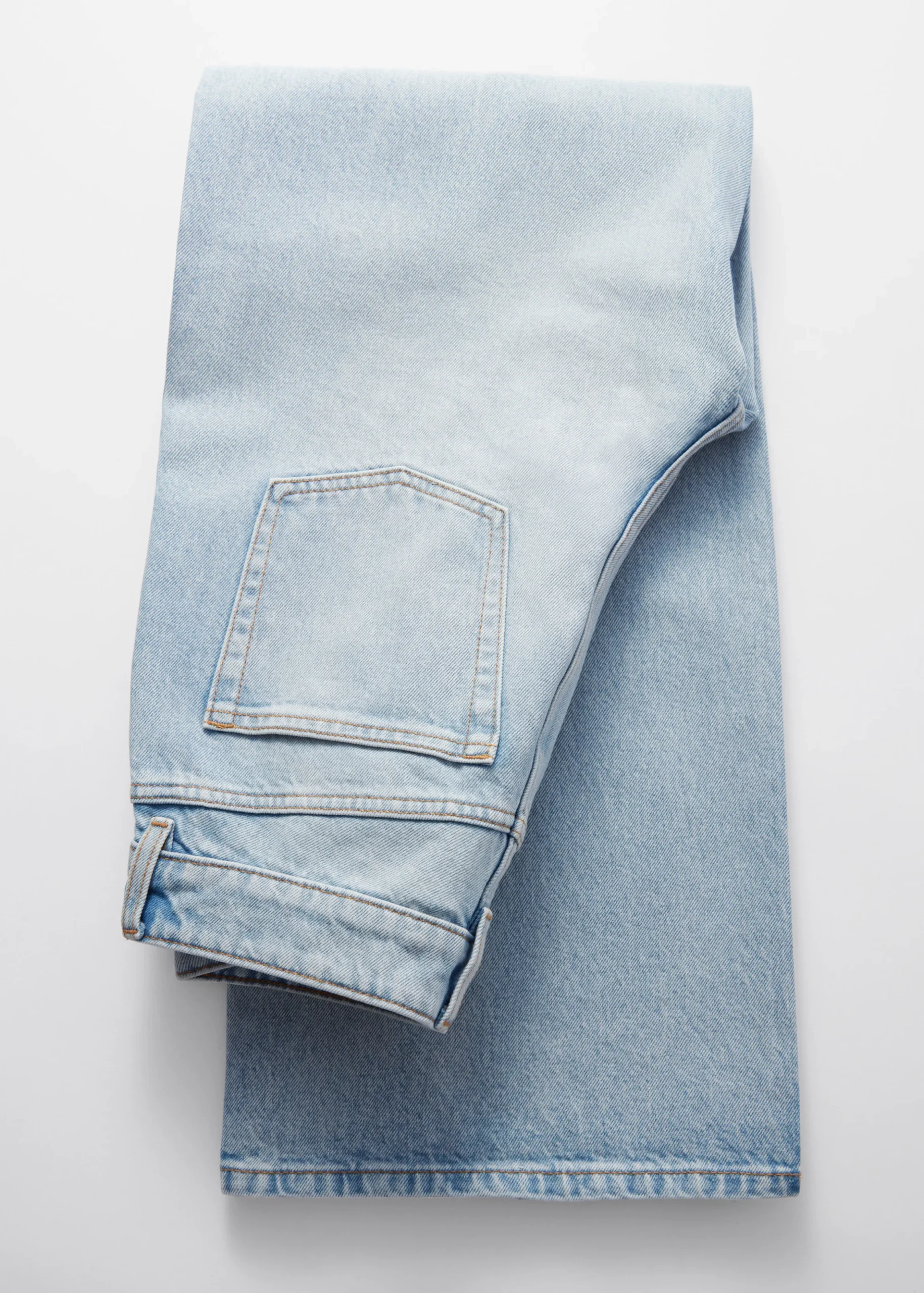 Locker geschnittene Jeans mit weitem Bein