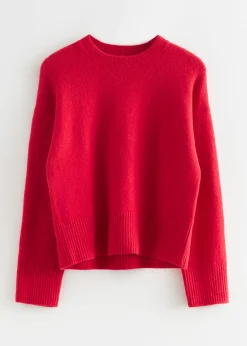 Locker geschnittener Strickpullover