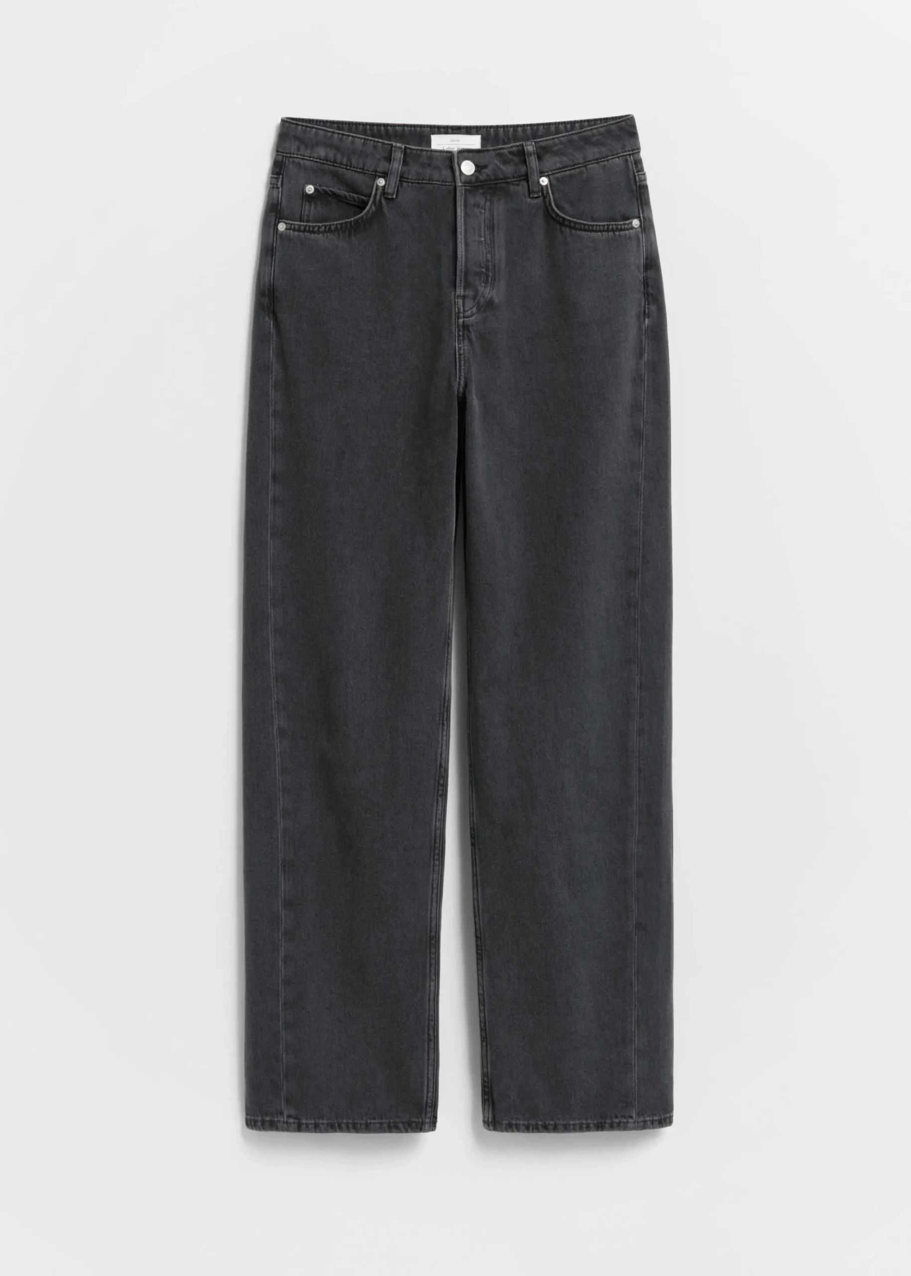 Lockere, schmal zulaufende Jeans