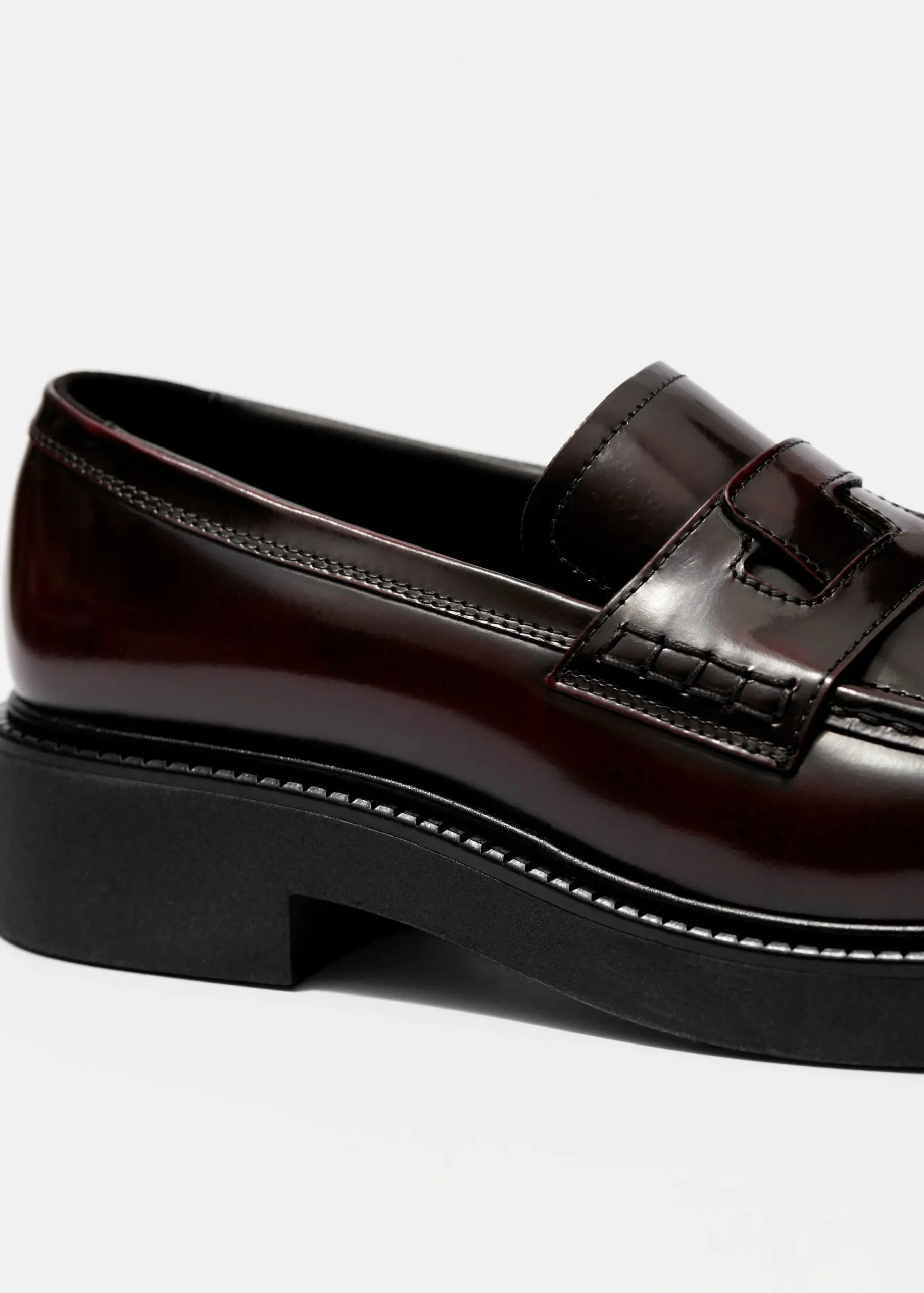 Markante Loafers aus Leder