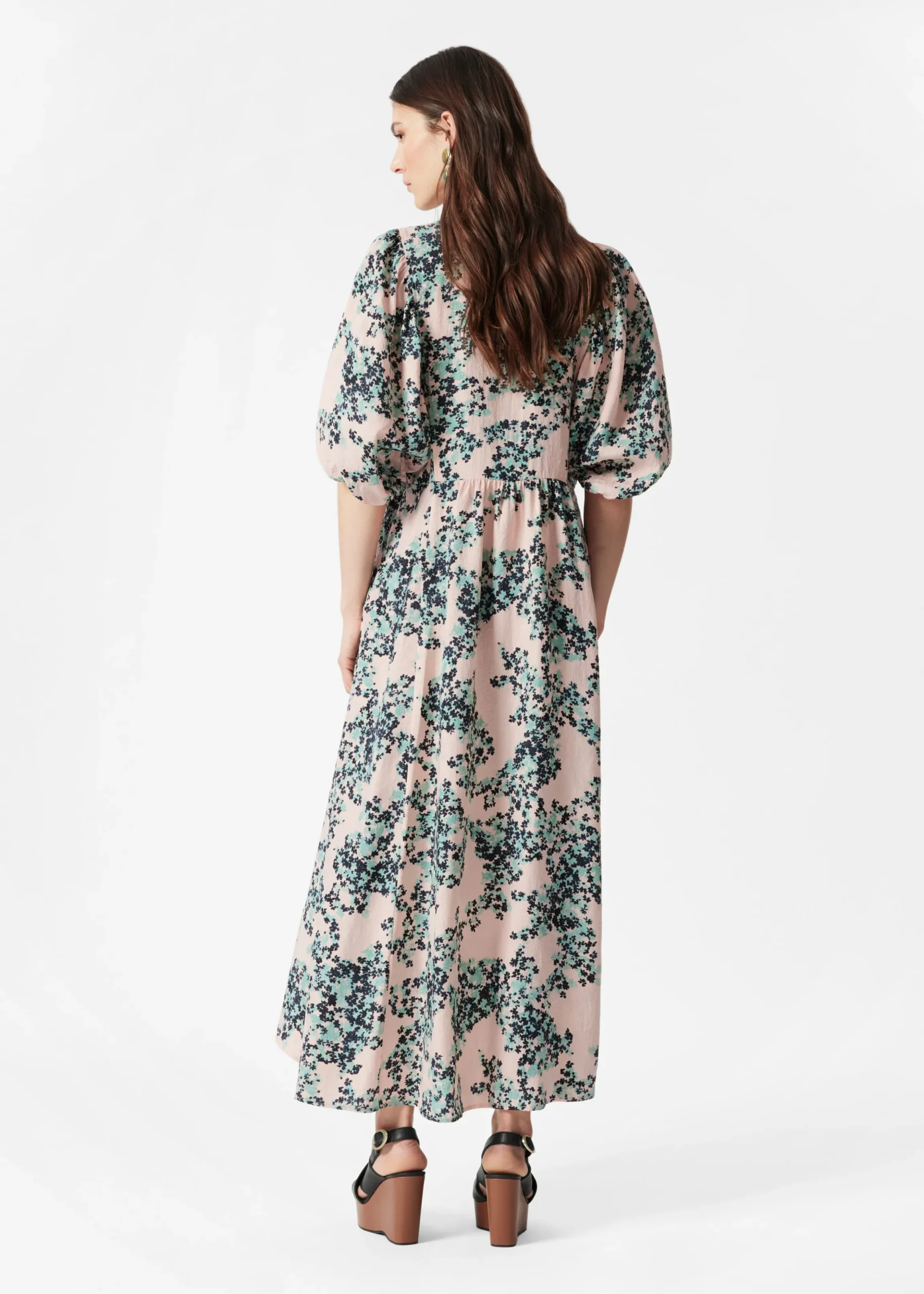 Maxikleid mit Puffärmeln