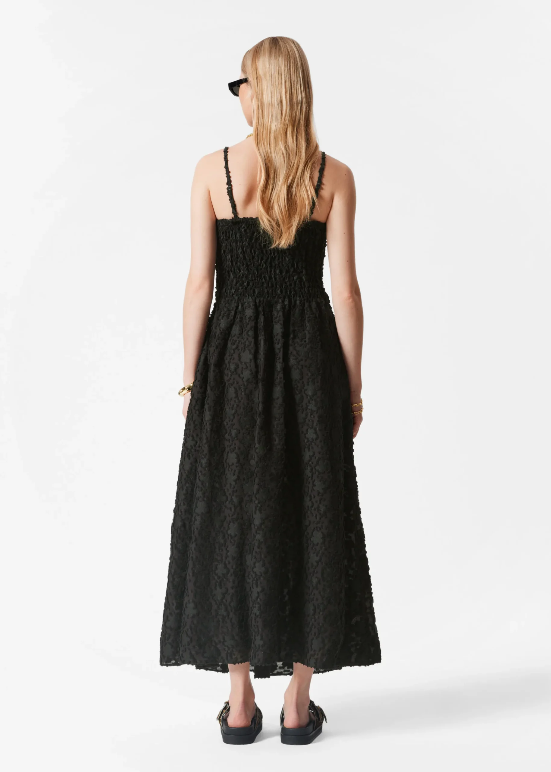 Maxikleid mit Smok-Details
