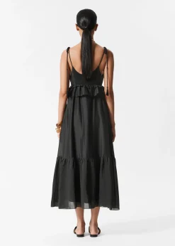 Midikleid mit schmalen Trägern