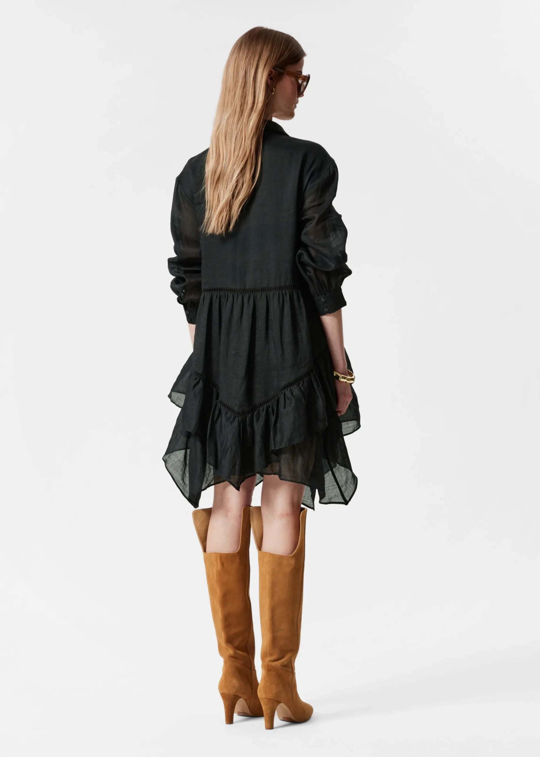 Minikleid aus Ramie mit Rüschen
