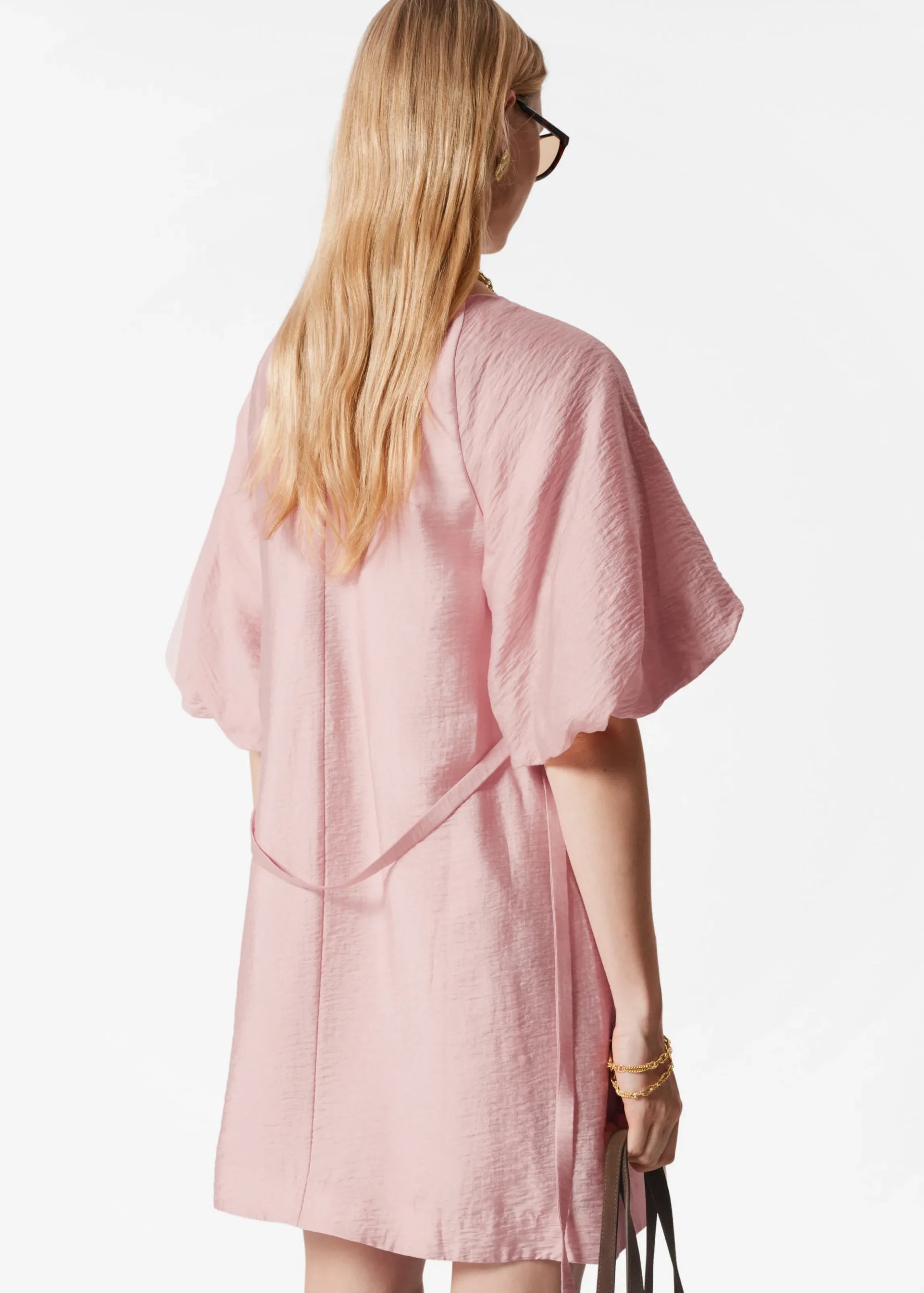 Minikleid mit Puffärmeln