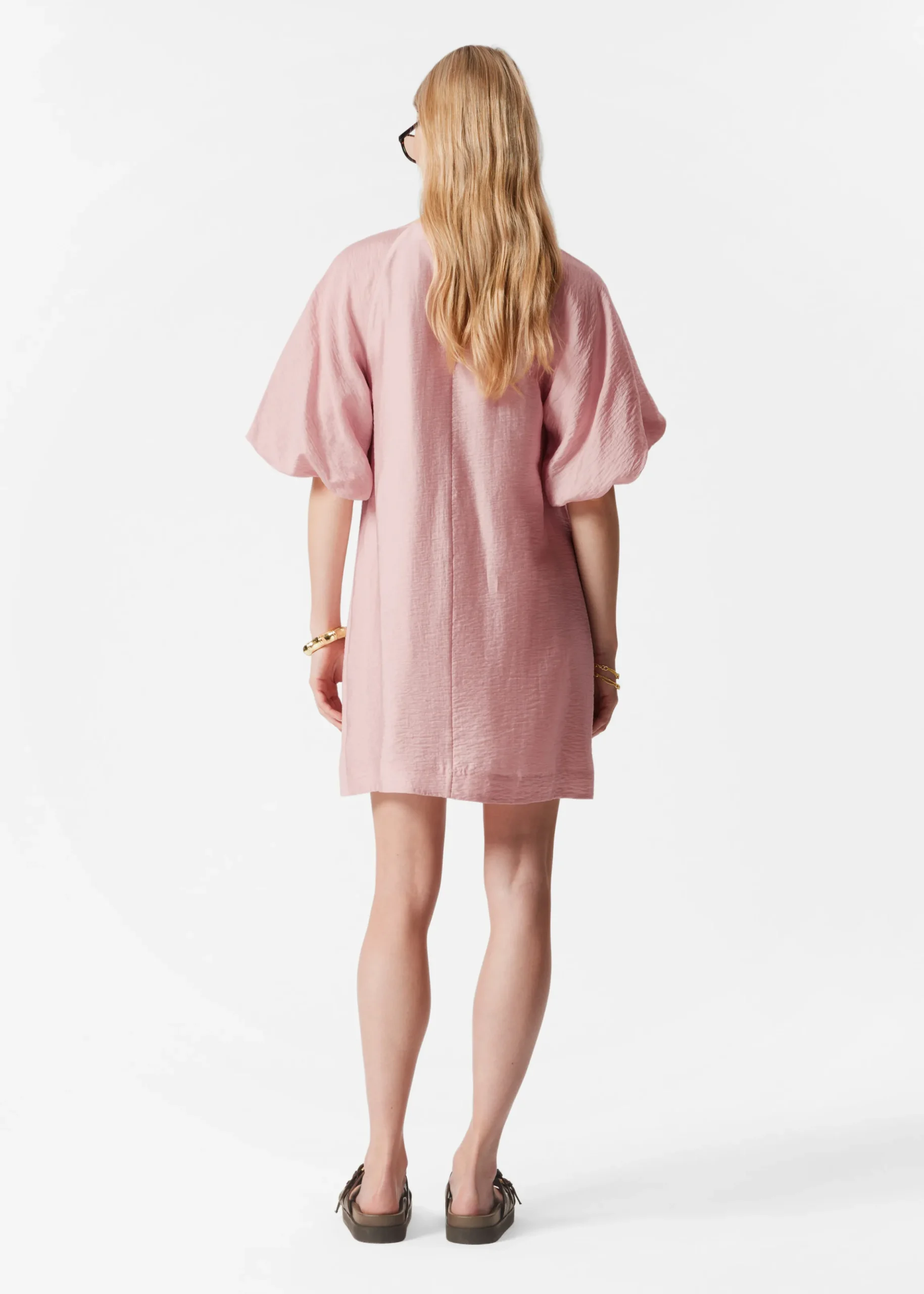 Minikleid mit Puffärmeln