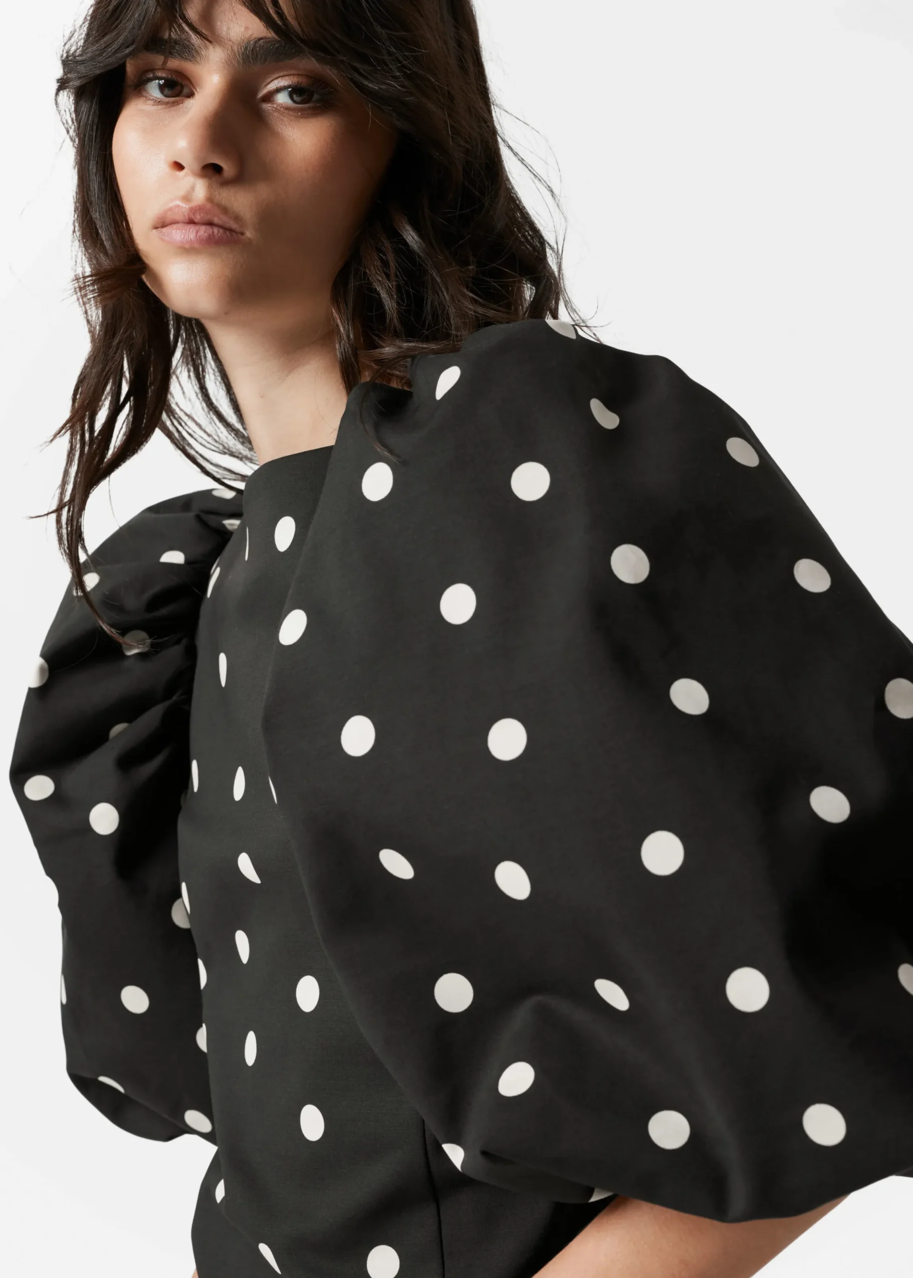 Minikleid mit Puffärmeln