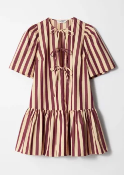 Minikleid mit Schößchen