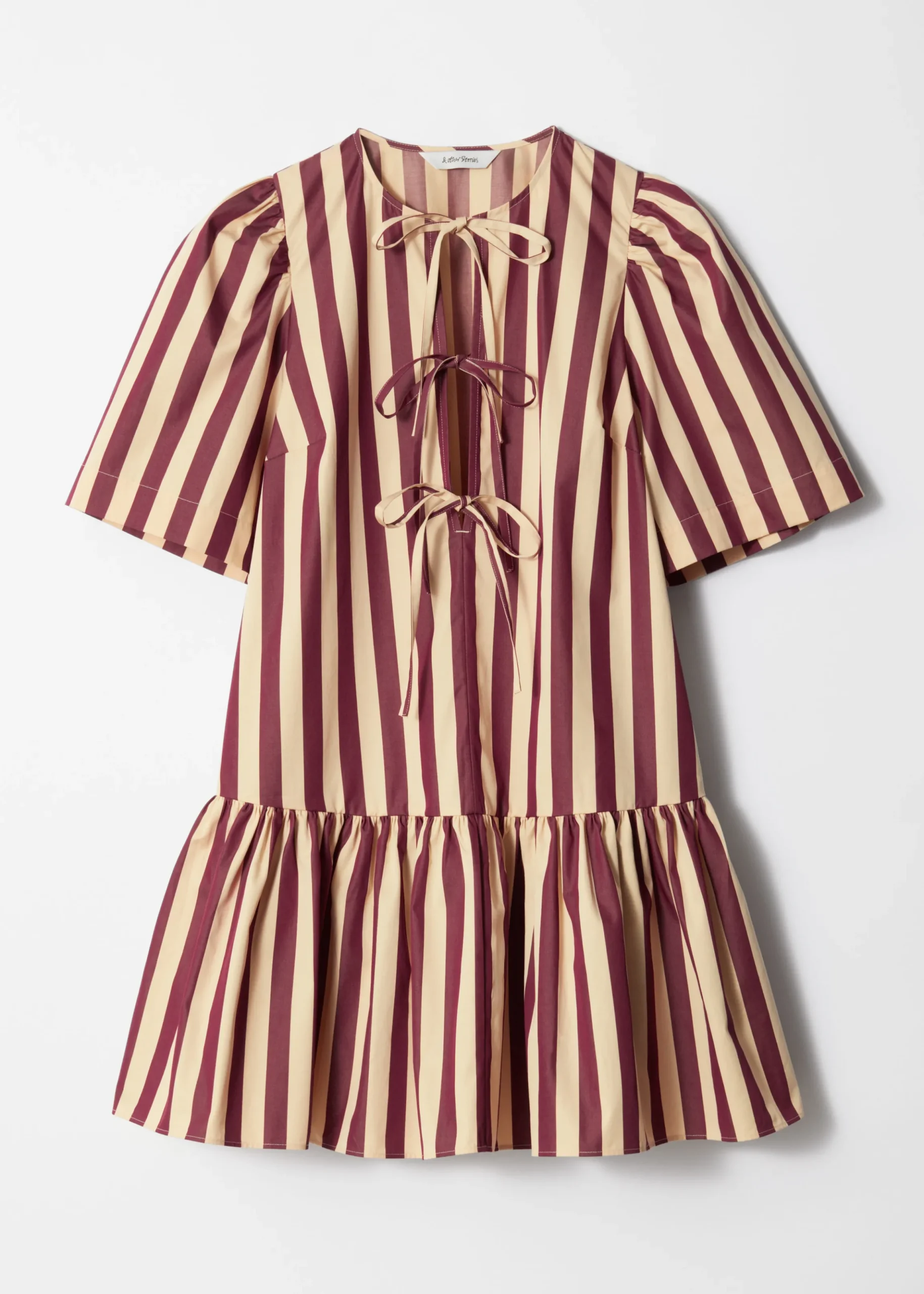 Minikleid mit Schößchen