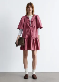 Minikleid mit Schößchen