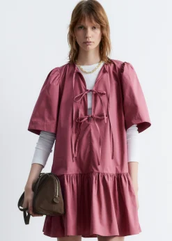 Minikleid mit Schößchen