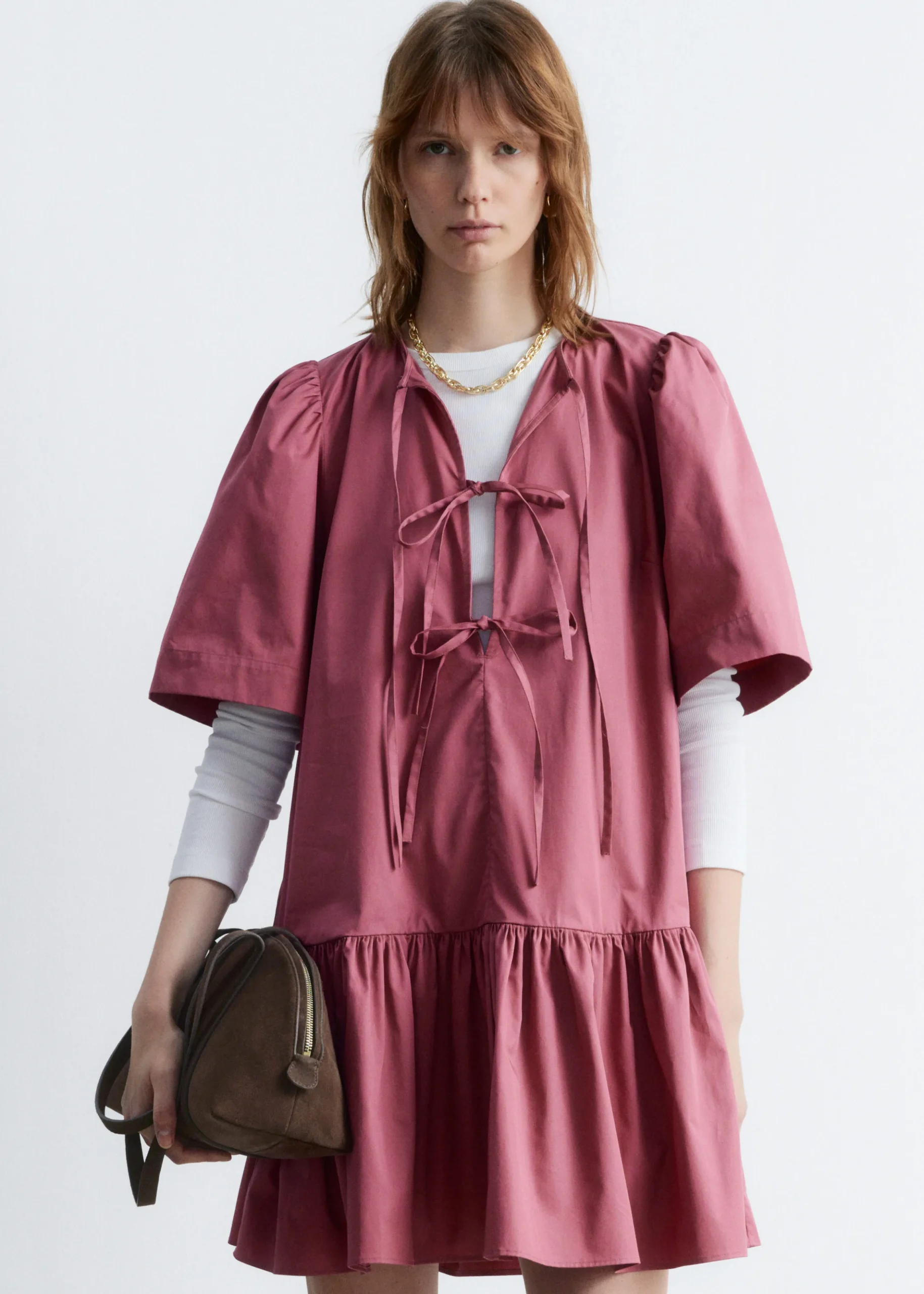 Minikleid mit Schößchen