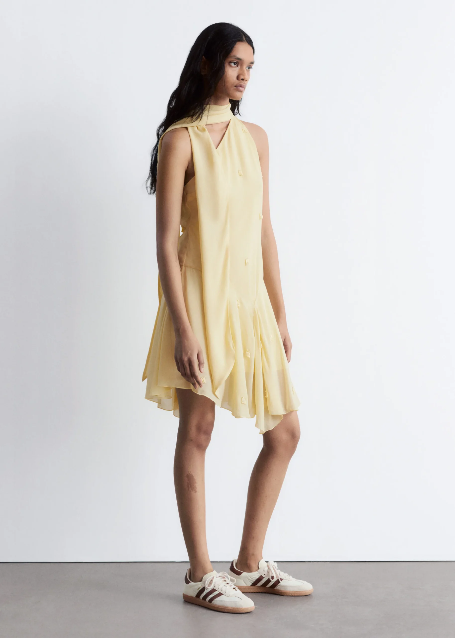 One-Shoulder-Minikleid