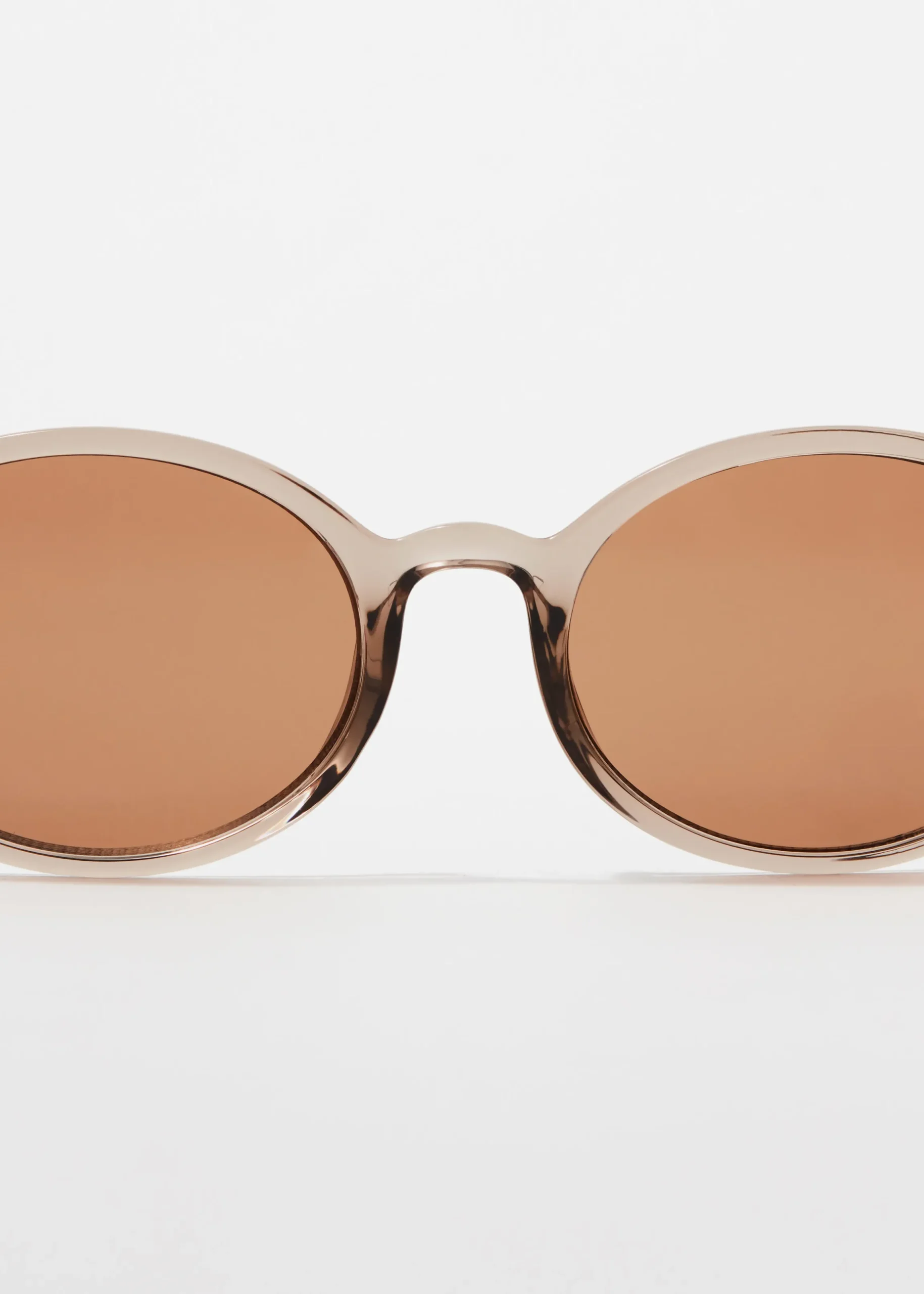 Ovale Sonnenbrille