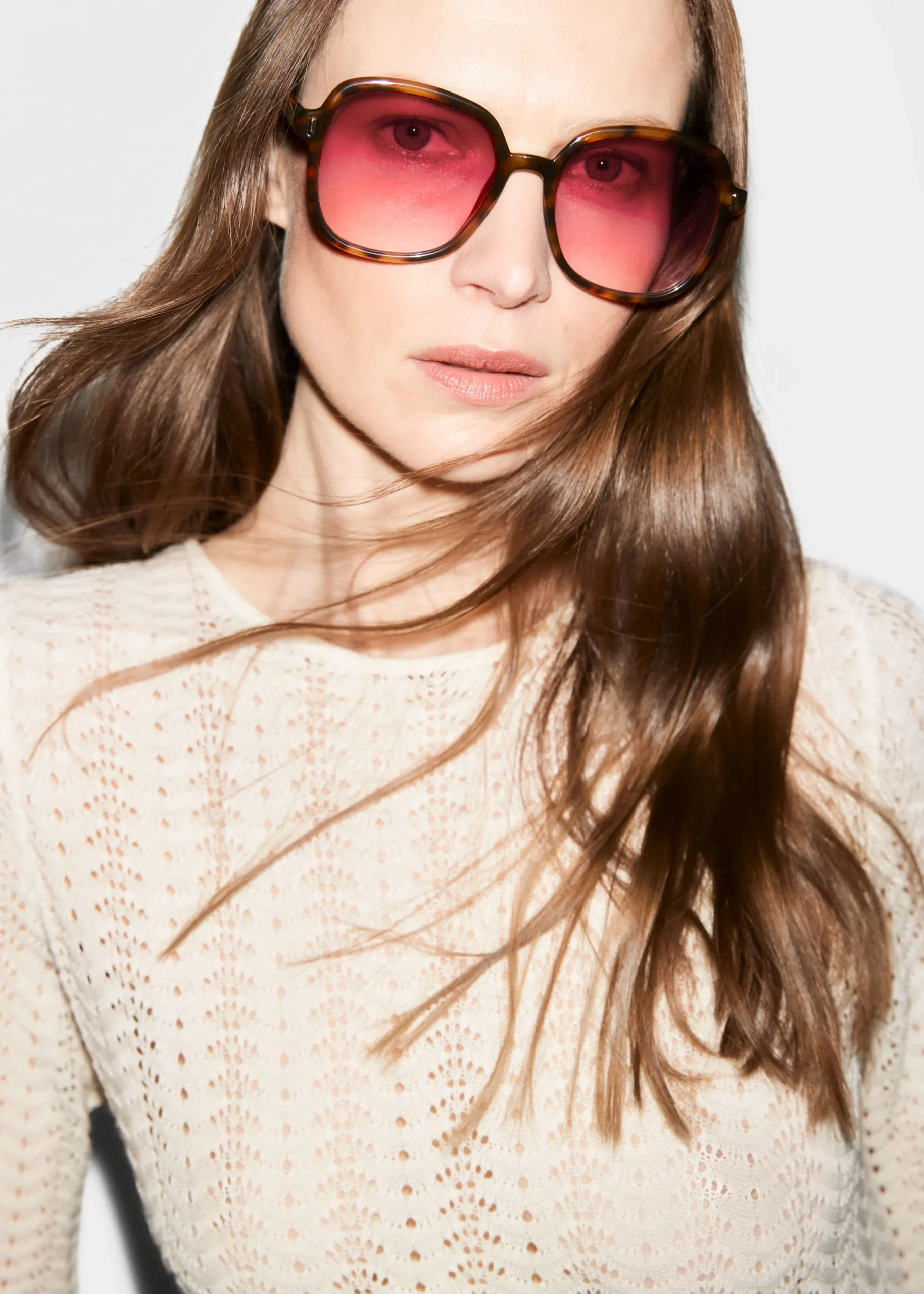 Oversized-Sonnenbrille mit schmalem Rahmen