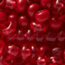 Perlenring mit Verzierung in Lippenform