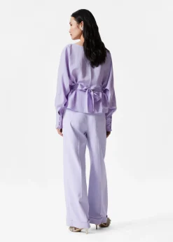 Plissierte Bluse mit U-Boot-Ausschnitt