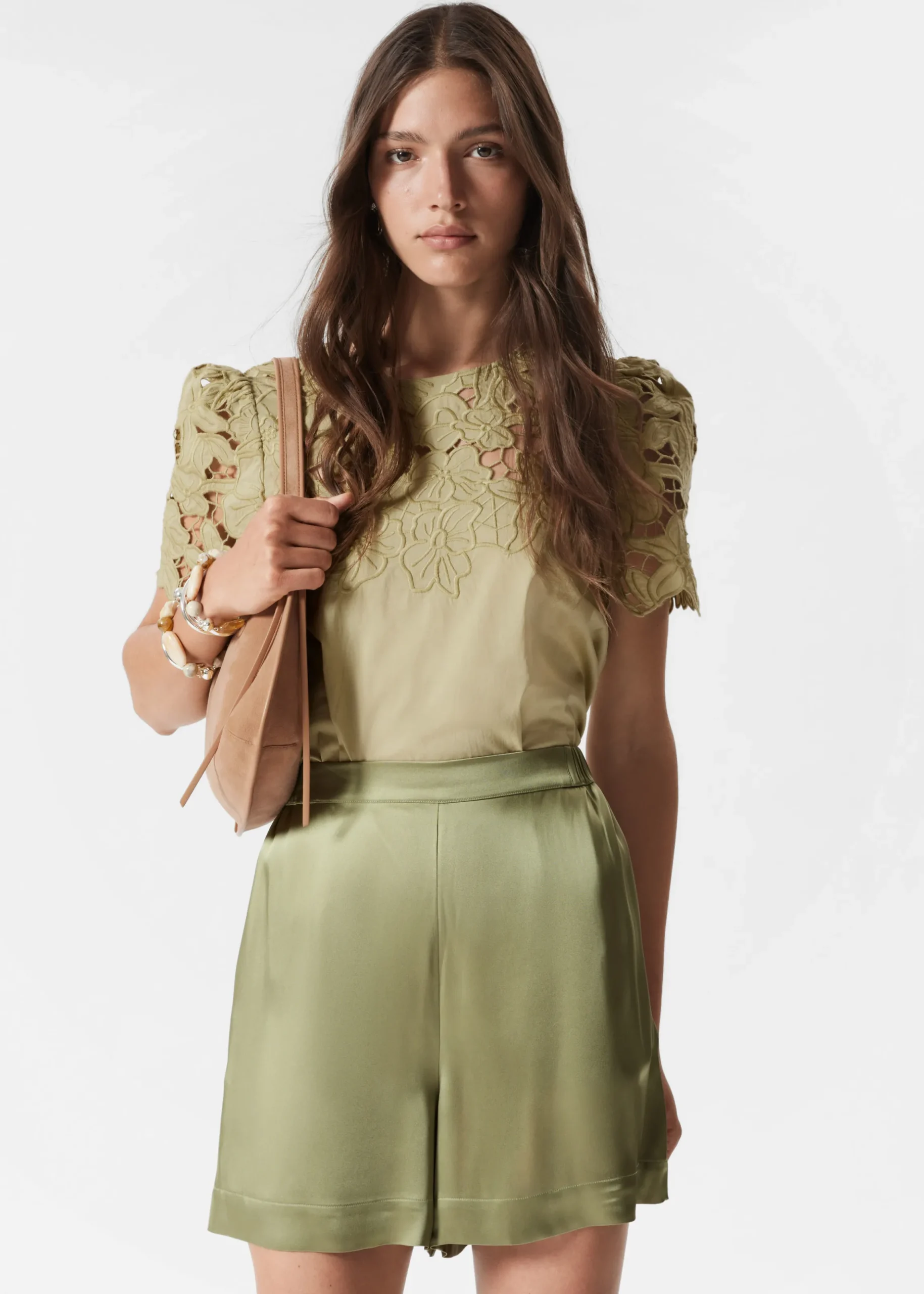 Pull-on-Shorts aus Satin