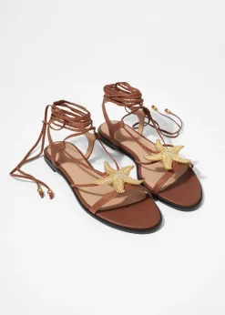 Riemchensandalen mit Verzierungen
