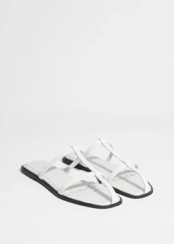 Sandalen mit Lederriemen