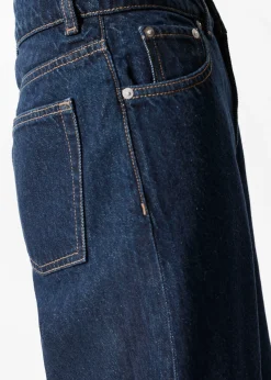 Schmal zulaufende Jeans