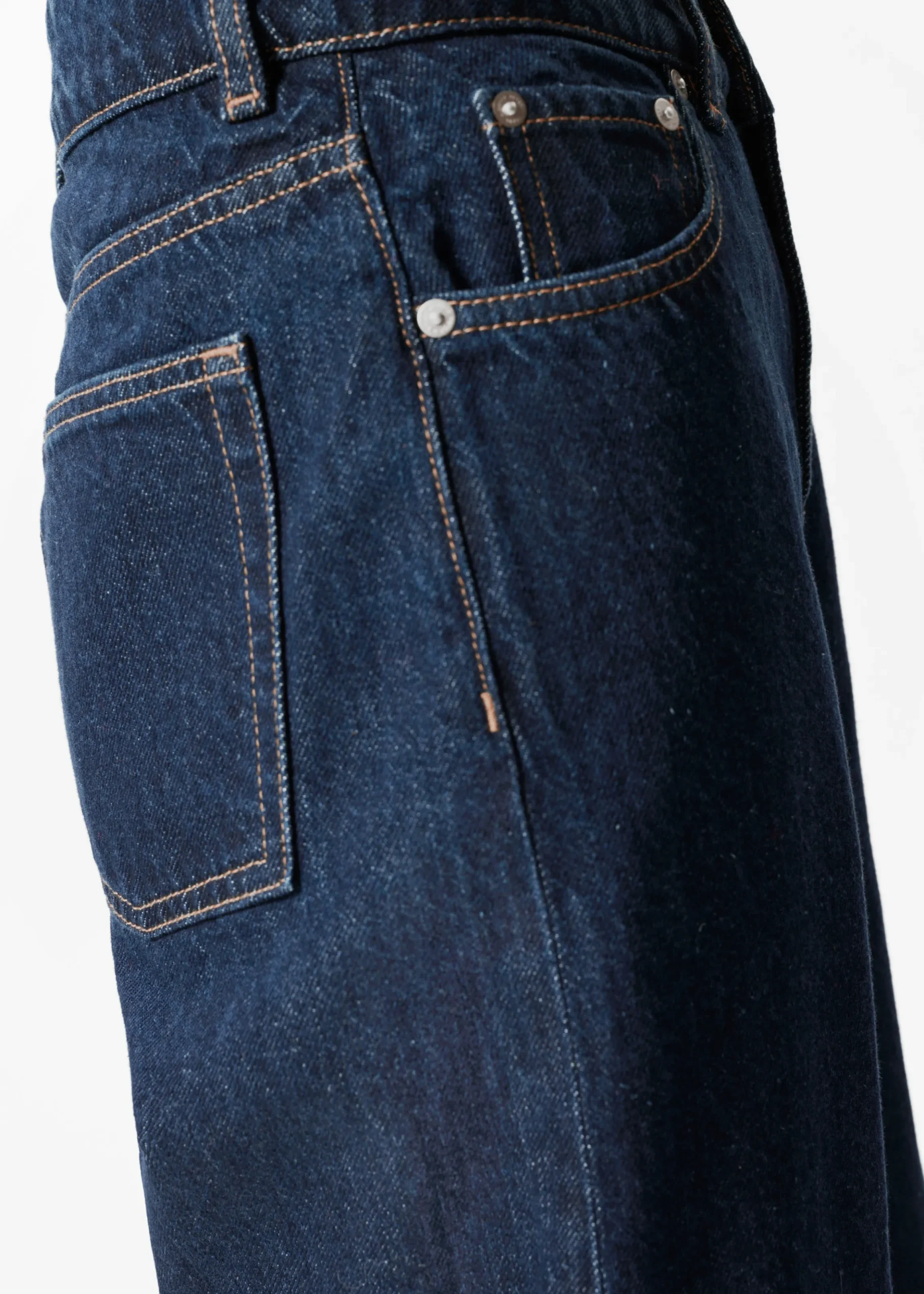 Schmal zulaufende Jeans