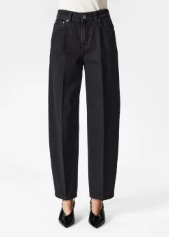 Schmal zulaufende Jeans