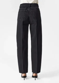 Schmal zulaufende Jeans