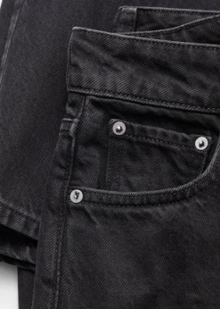 Schmal zulaufende Jeans