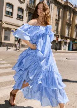 Schulterfreies Maxikleid mit Rüschen