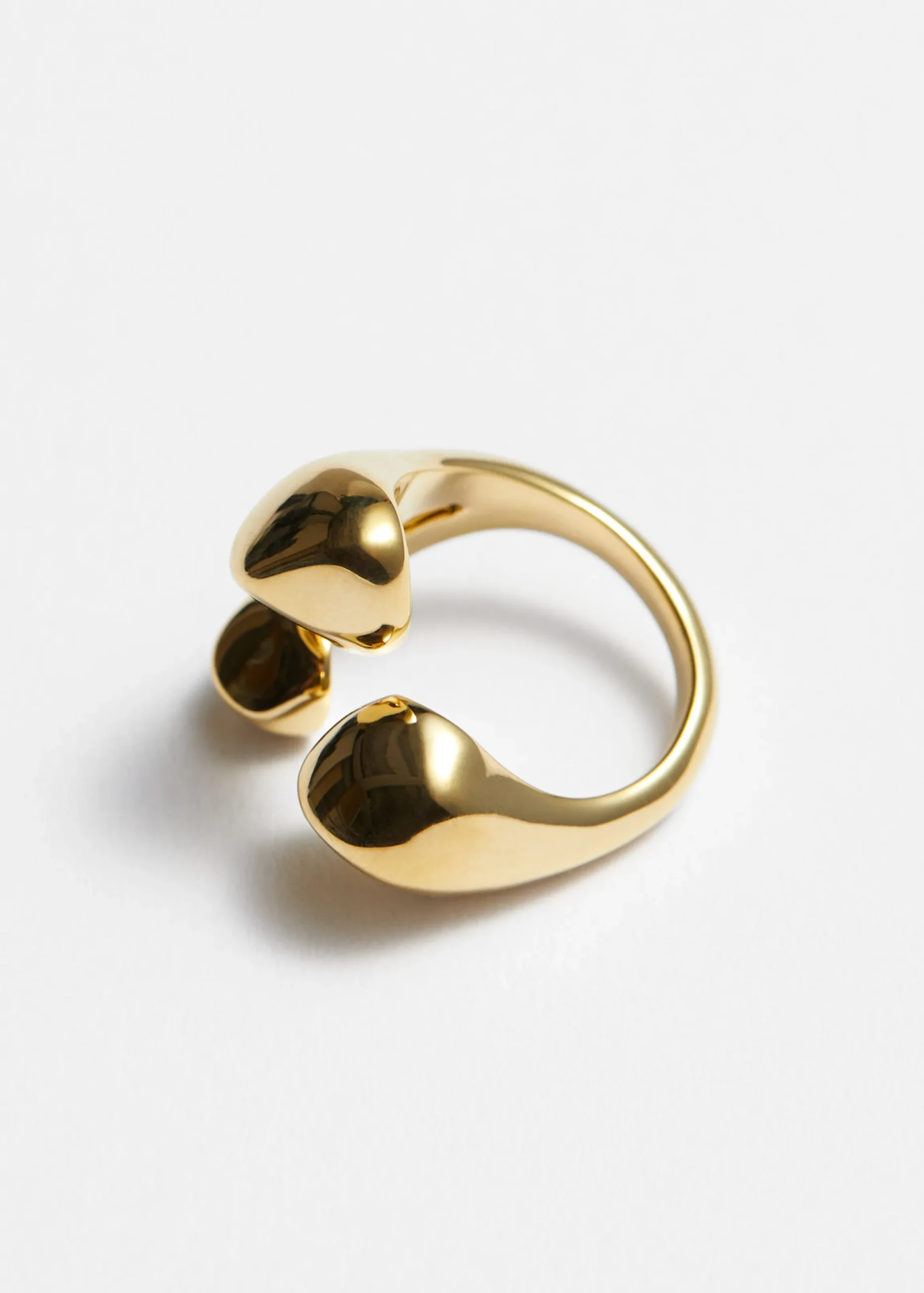 Skulpturaler, offener Ring