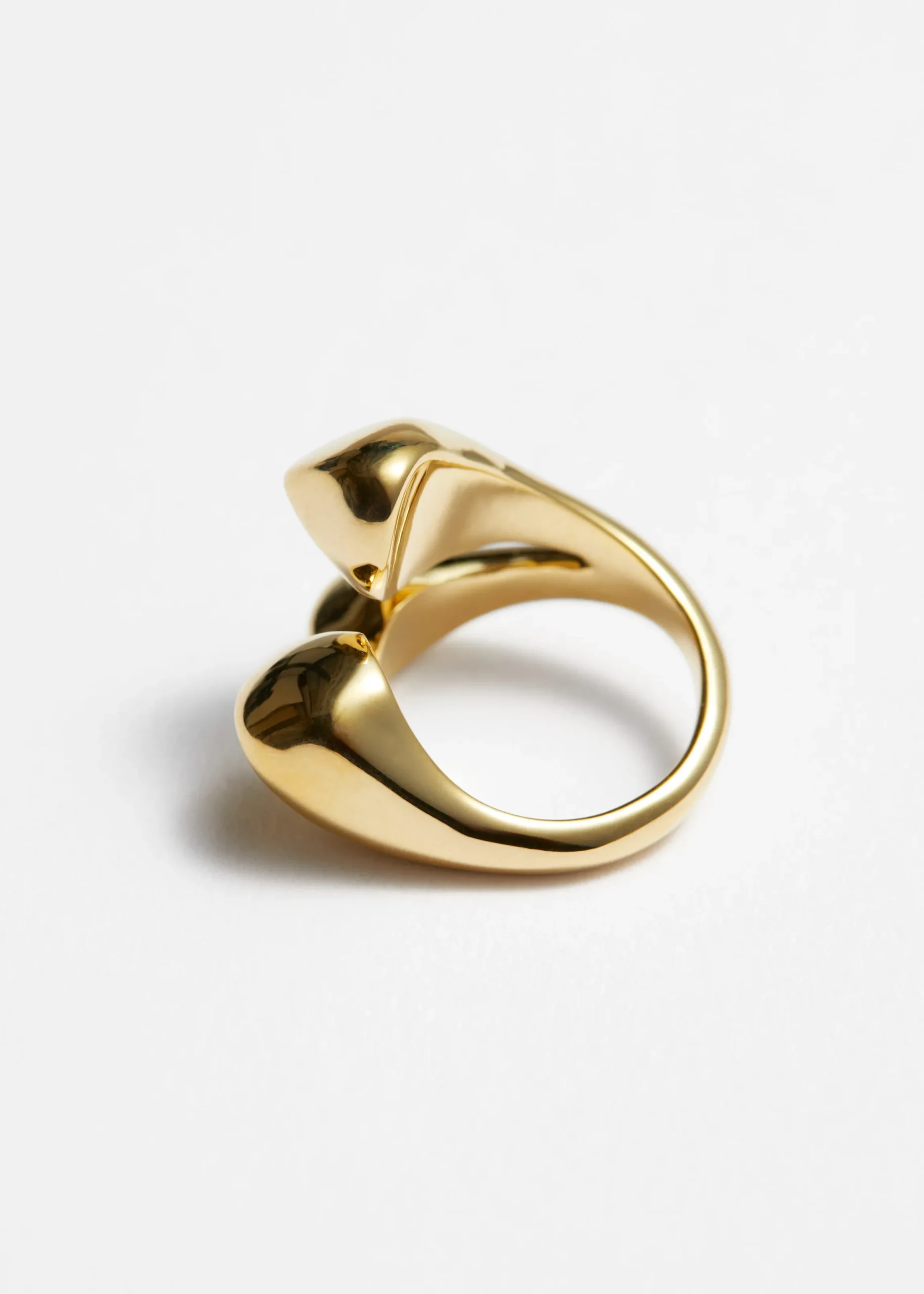 Skulpturaler, offener Ring