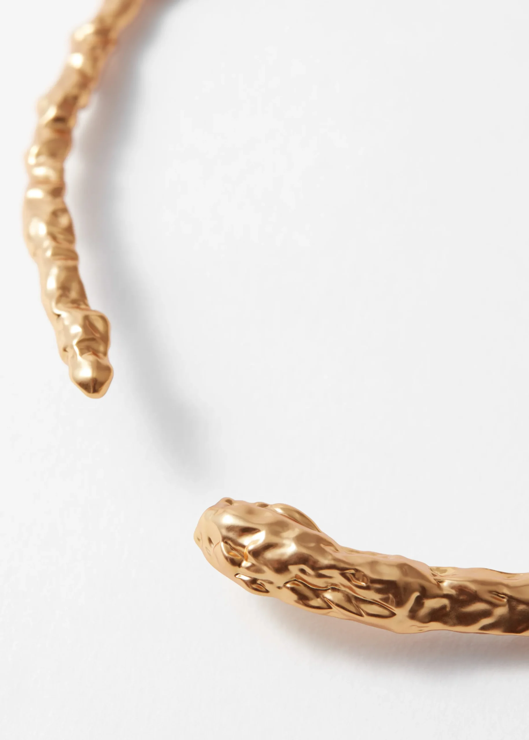 Skulpturierte Choker-Halskette