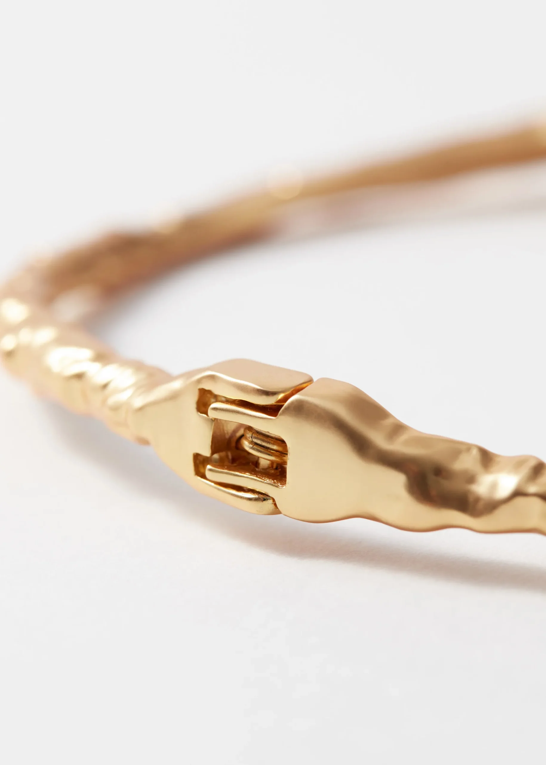 Skulpturierte Choker-Halskette