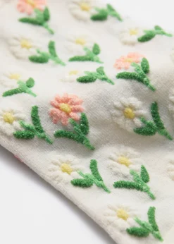 Socken mit Blumenstickerei