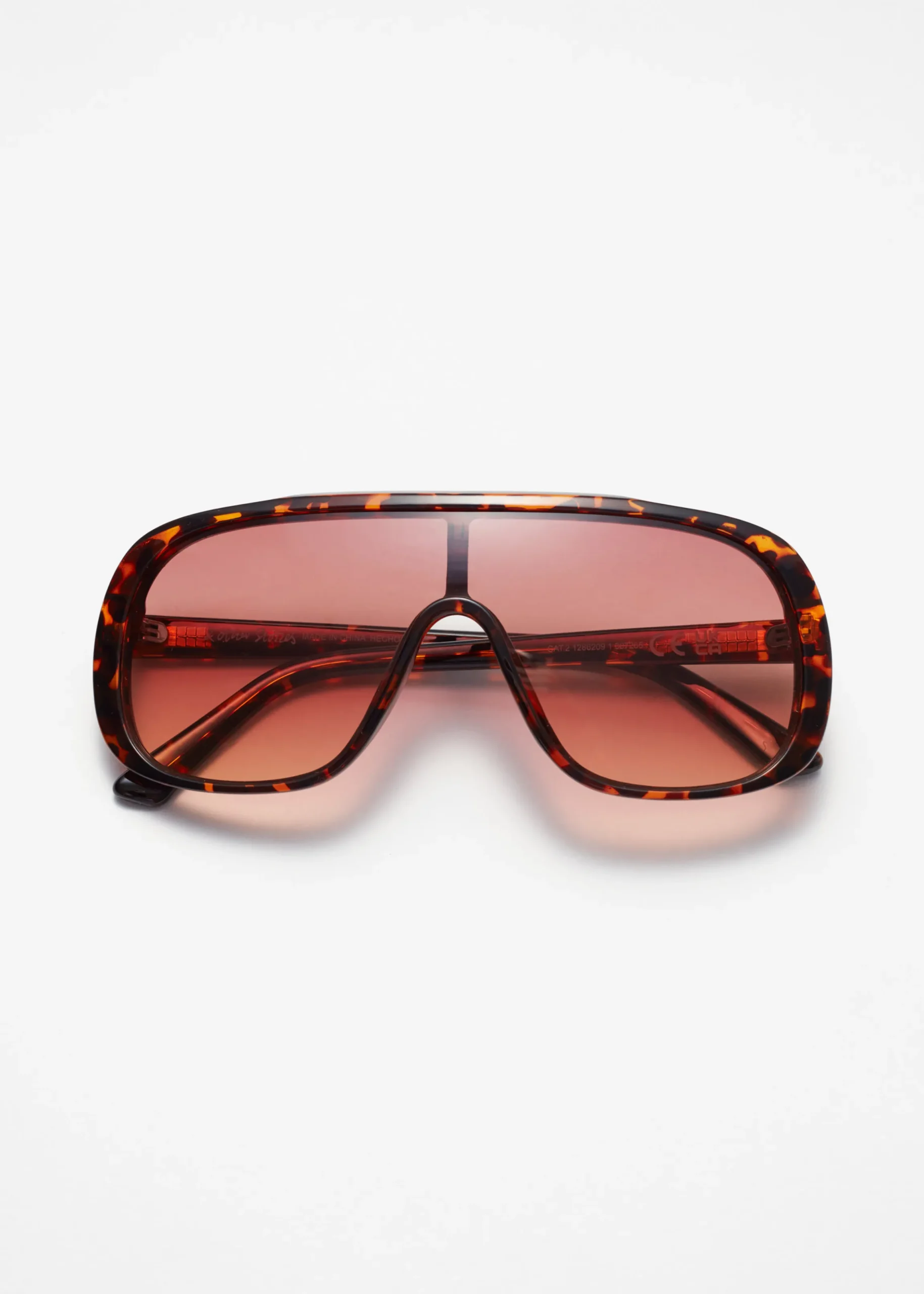Sonnenbrille im Piloten-Stil