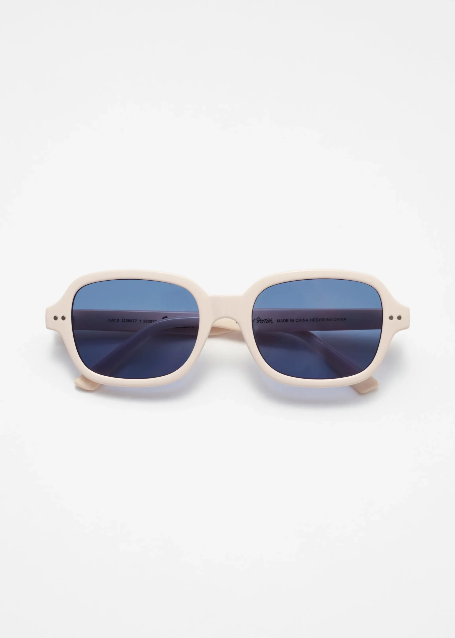 Sonnenbrille mit rechteckigem Rahmen