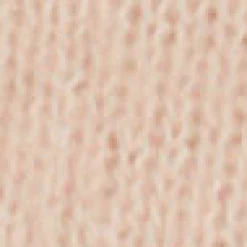 Strickjacke mit Broschen